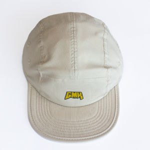 BONÉ GMK FIVE PANEL OFF WHITE